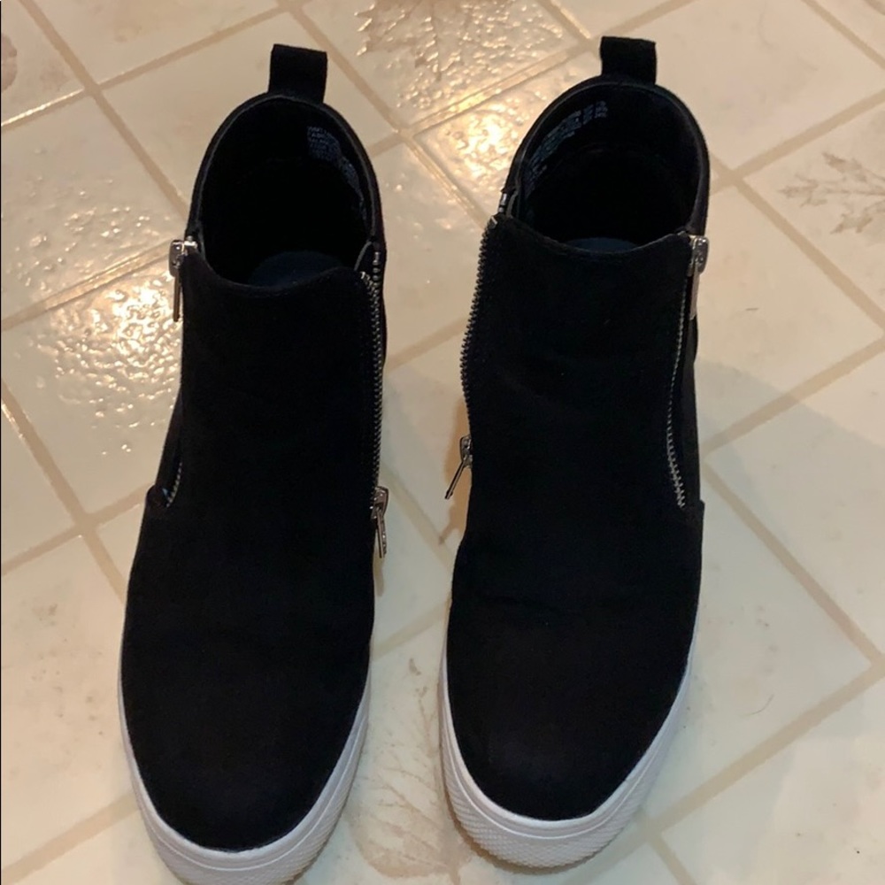 Platform sneaker